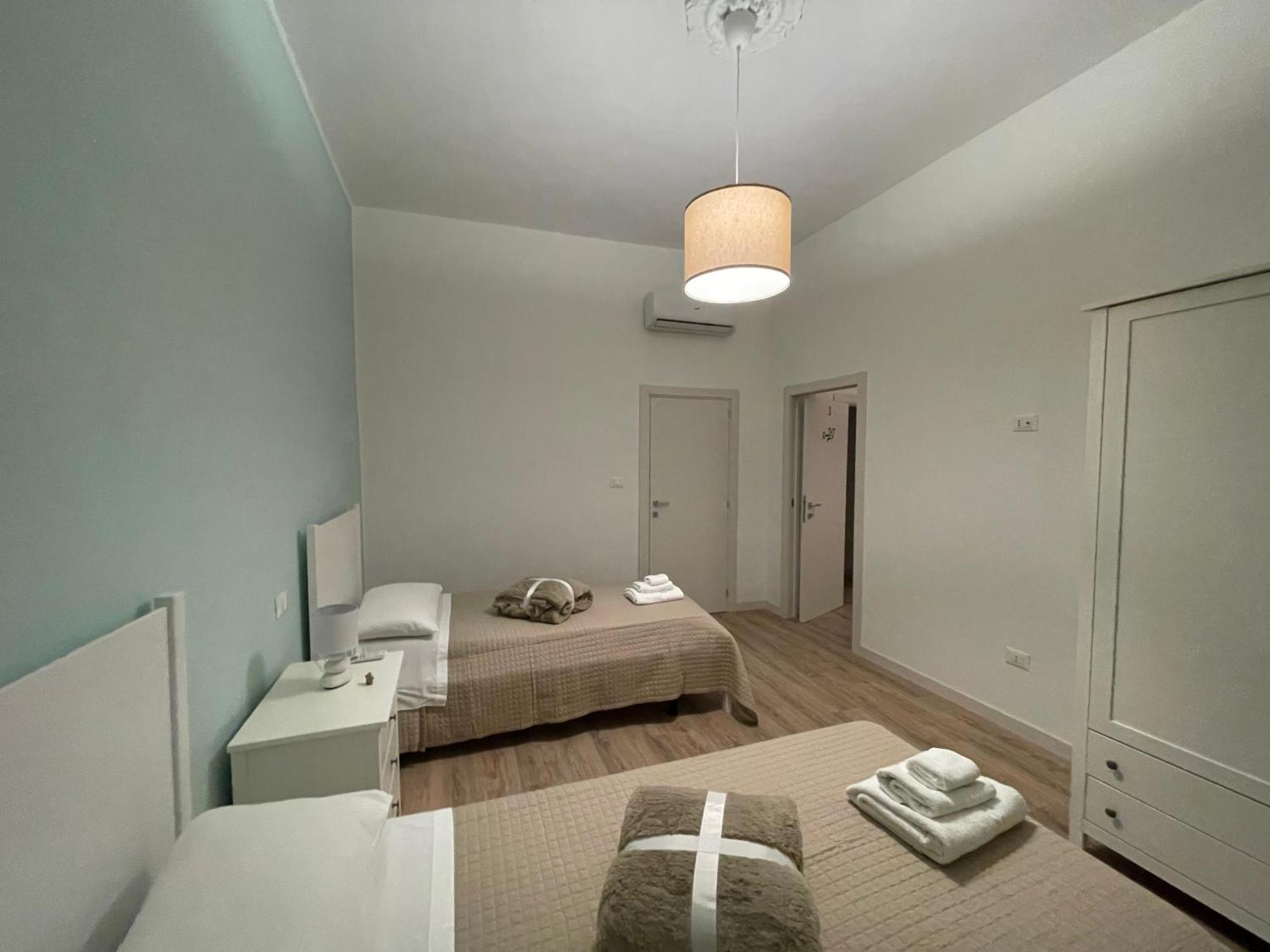 Le Stanze Di Max Bed and Breakfast Termoli Exteriör bild